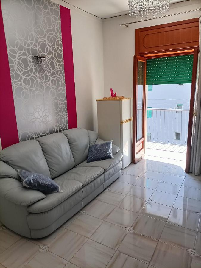 Butterfly House Bed & Breakfast กาสเตลลัมมาเร ดิ สตาเบีย ภายนอก รูปภาพ