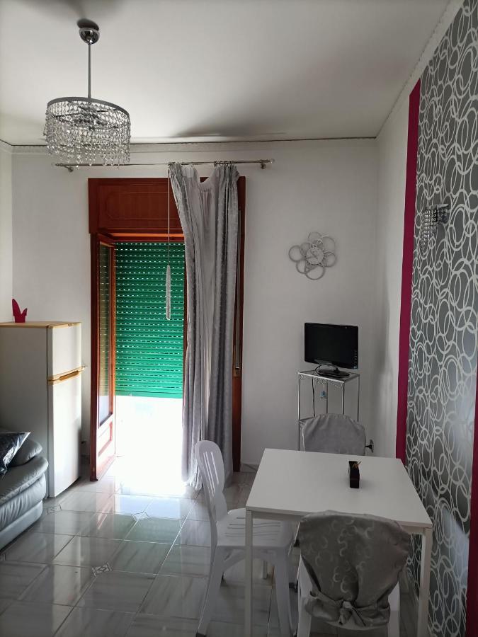 Butterfly House Bed & Breakfast กาสเตลลัมมาเร ดิ สตาเบีย ภายนอก รูปภาพ